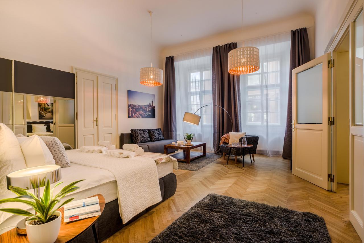 Royal Route Residence Praga Exterior foto