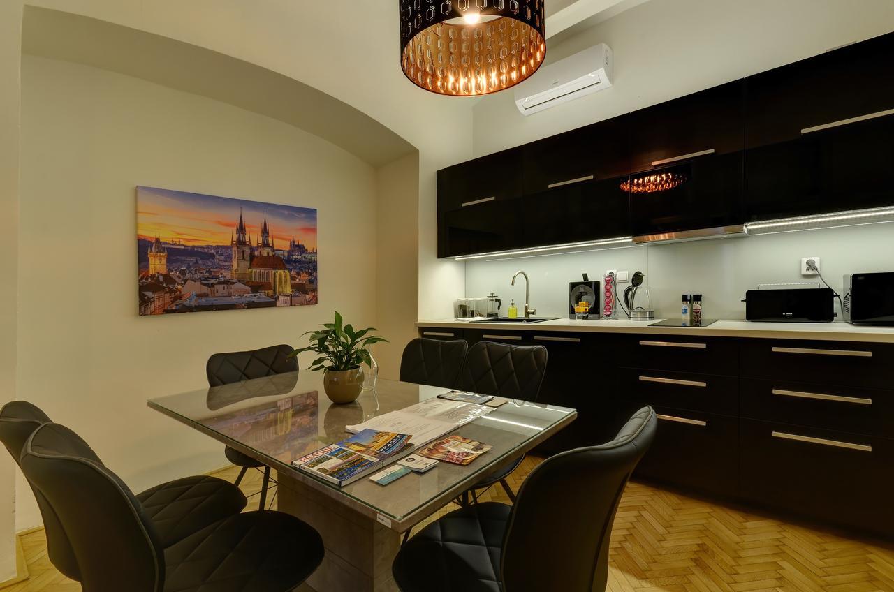 Royal Route Residence Praga Exterior foto
